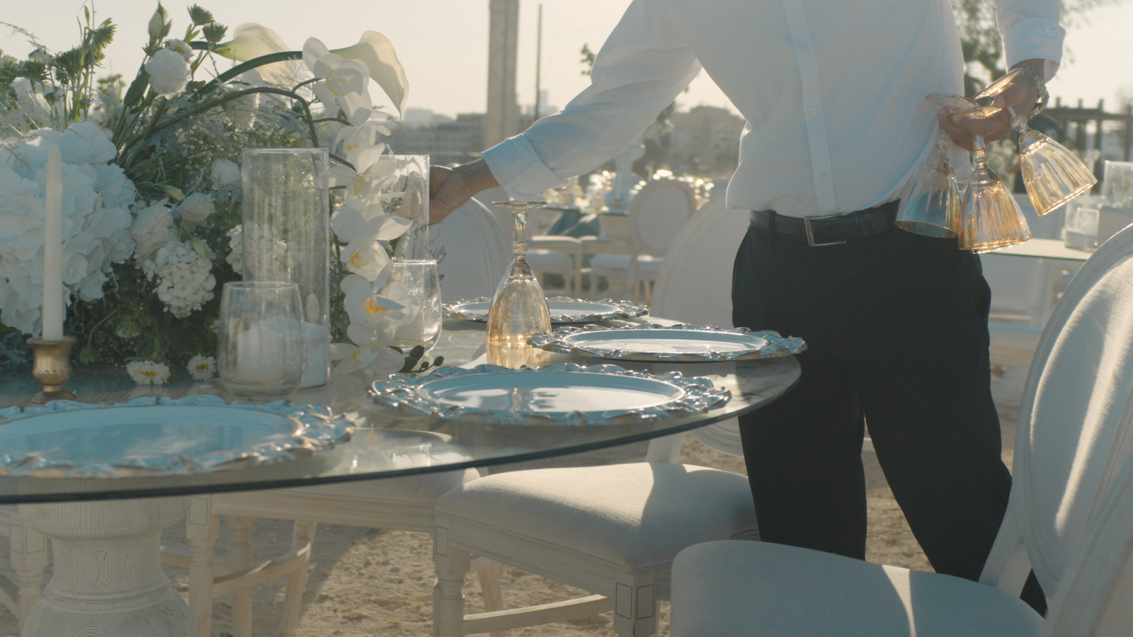 Sequence 02.00_02_42_46.Still018